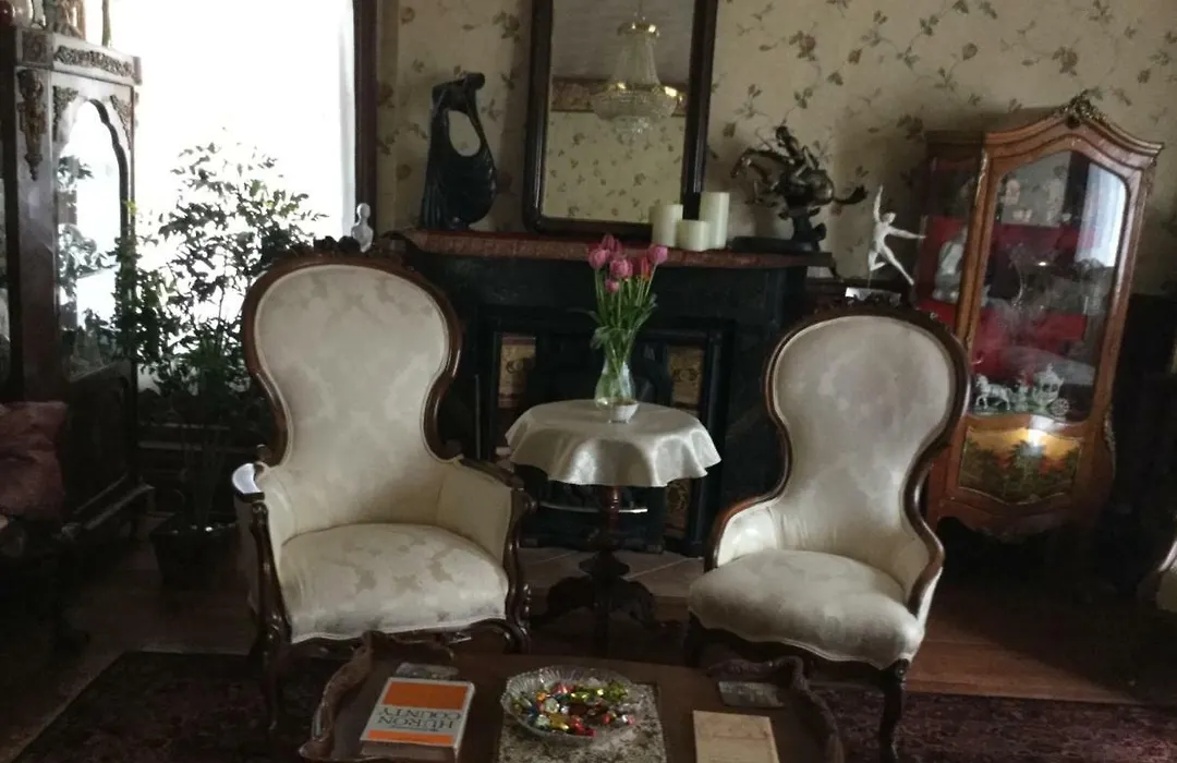 Pemberley House Bed And Breakfast-1