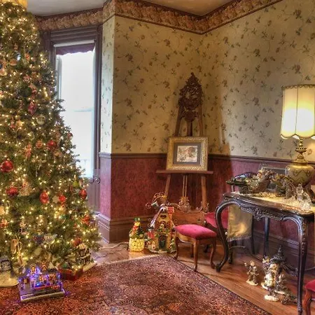 Pemberley House Bed And Breakfast-2